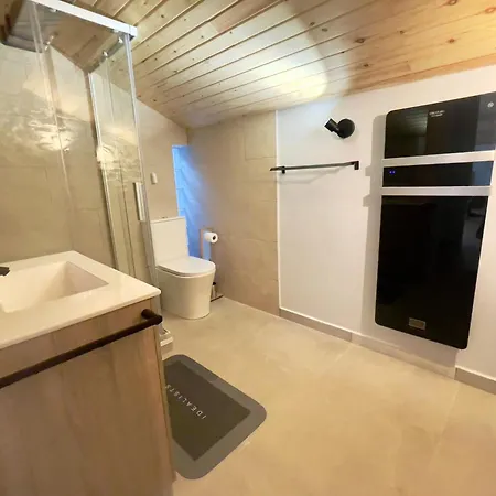 Cal Querol - Max 13 Pax Apartment